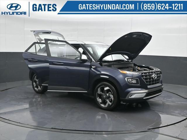2026 Hyundai Venue SEL w/Two-Tone Roof