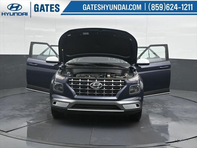 2026 Hyundai Venue SEL w/Two-Tone Roof
