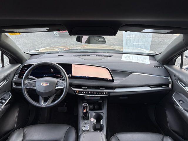 2025 Cadillac XT4 AWD Premium Luxury