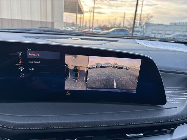 2025 Cadillac XT4 AWD Premium Luxury