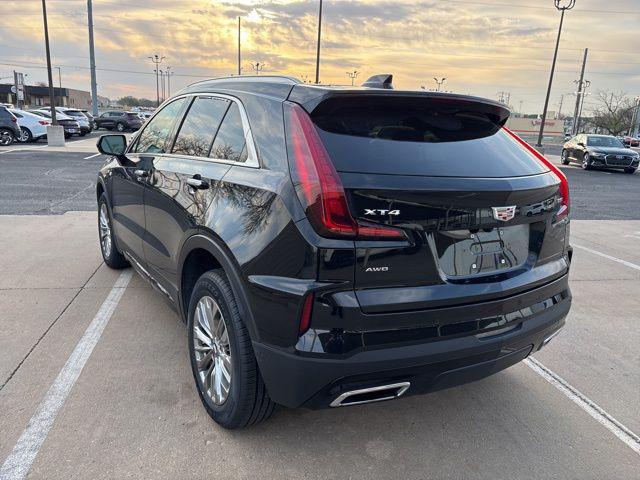 2025 Cadillac XT4 AWD Premium Luxury