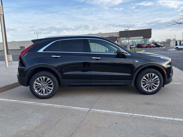 2025 Cadillac XT4 AWD Premium Luxury