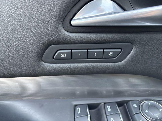 2025 Cadillac XT4 AWD Premium Luxury