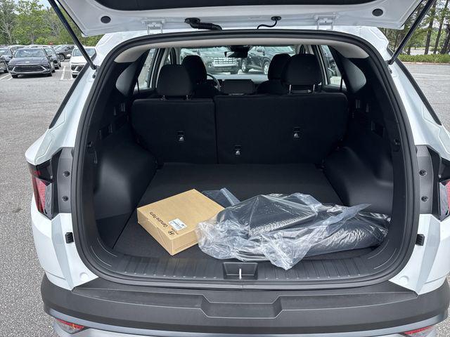 2026 Hyundai Tucson Hybrid Blue SE