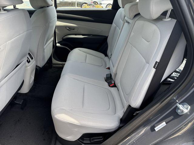 2026 Hyundai Tucson Hybrid Blue SE