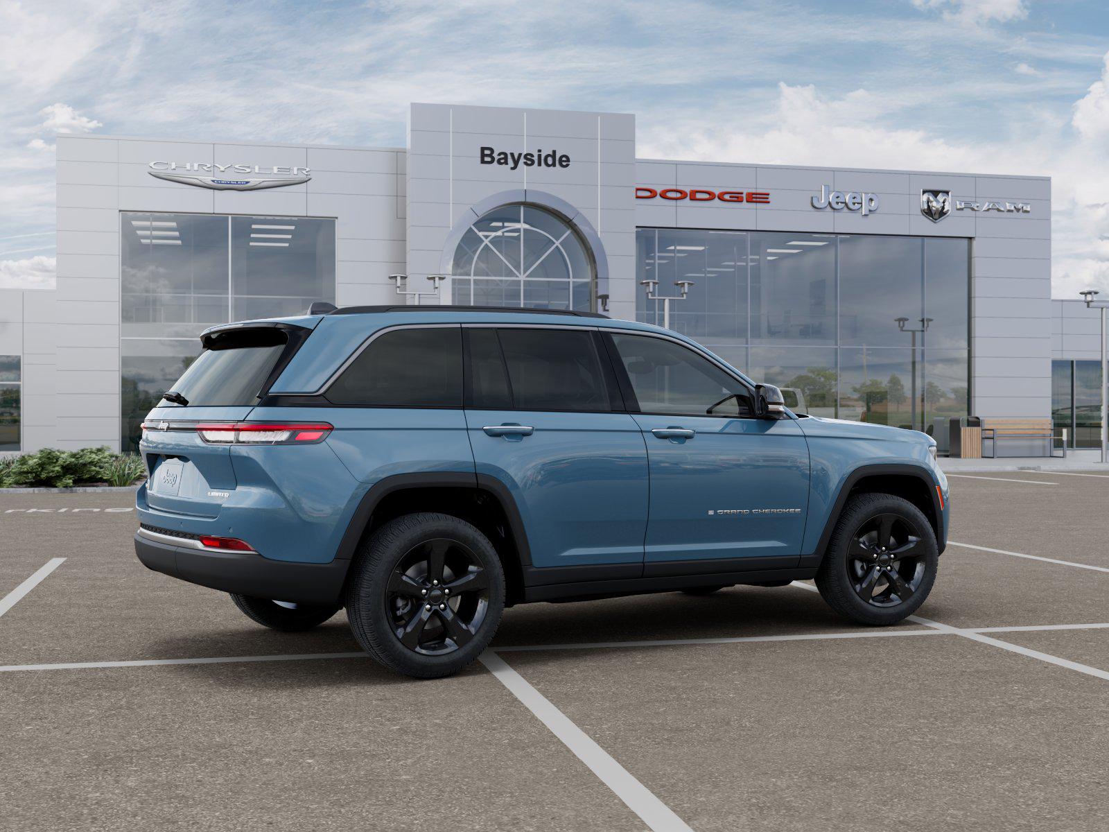 View vehicle photo 4