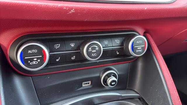 2019 Alfa Romeo Stelvio Ti Sport AWD