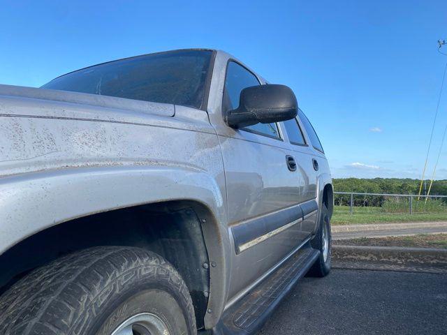 2004 Chevrolet Tahoe LS