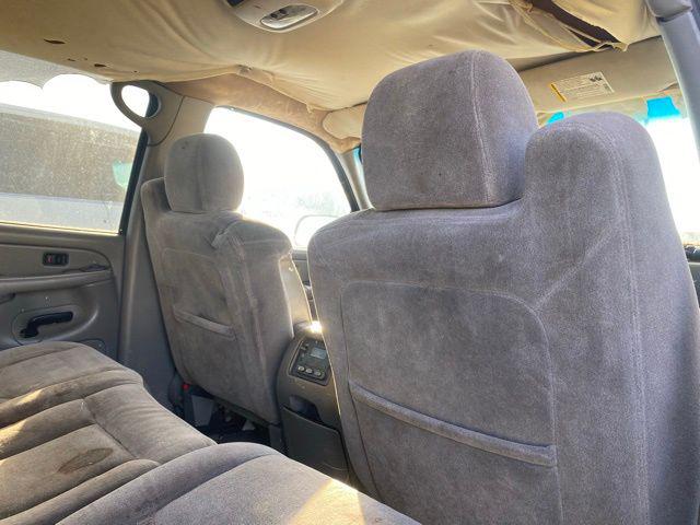 2004 Chevrolet Tahoe LS