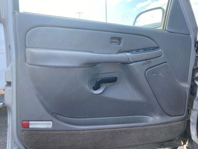 2004 Chevrolet Tahoe LS