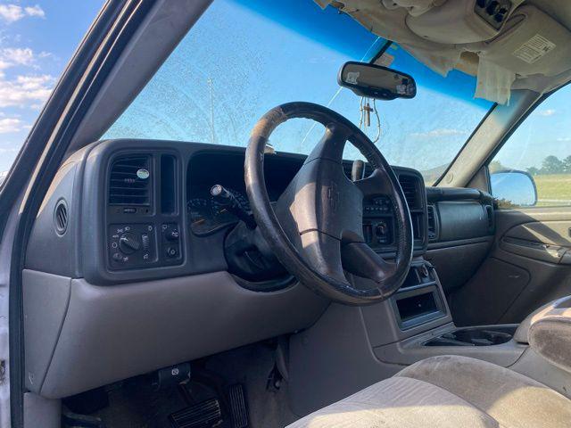 2004 Chevrolet Tahoe LS