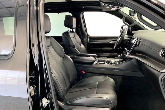 2023 Jeep Wagoneer Series III