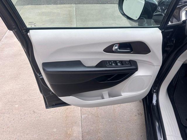 2019 Chrysler Pacifica Touring L