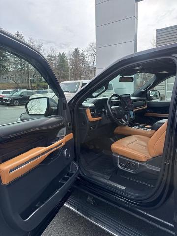 2024 Ford Expedition Platinum