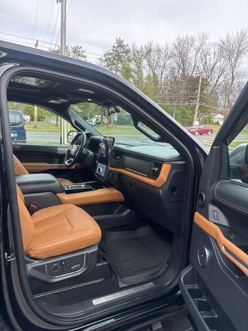 2024 Ford Expedition Platinum