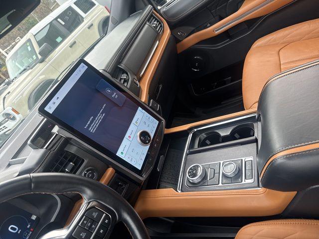 2024 Ford Expedition Platinum