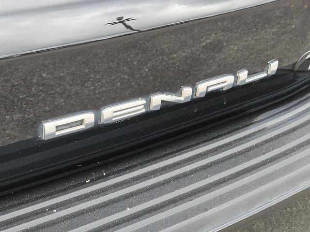 2023 GMC Yukon 4WD Denali