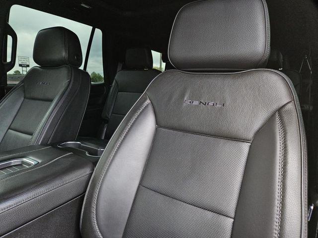 2023 GMC Yukon 4WD Denali