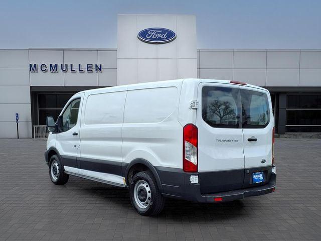 2017 Ford Transit 130 WB Low Roof Cargo