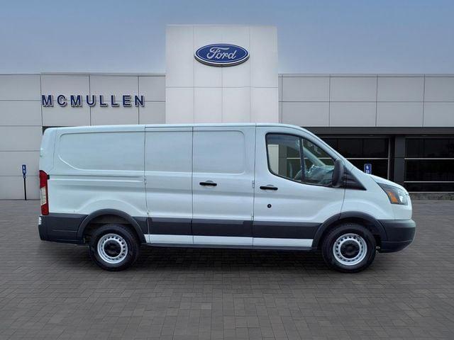 2017 Ford Transit 130 WB Low Roof Cargo