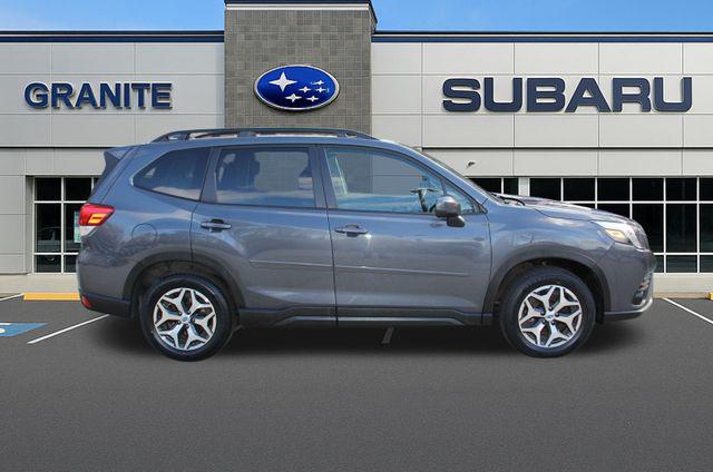 2023 Subaru Forester Premium