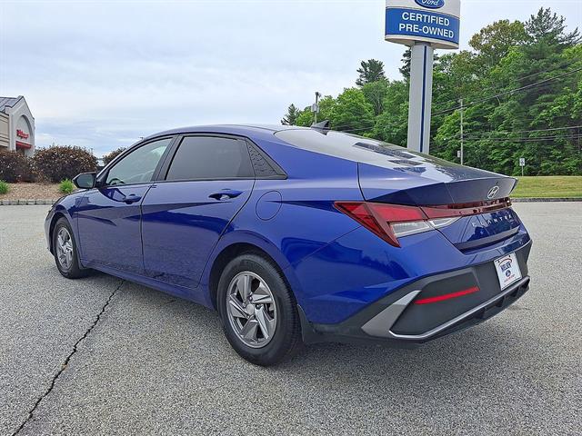 2024 Hyundai Elantra SE
