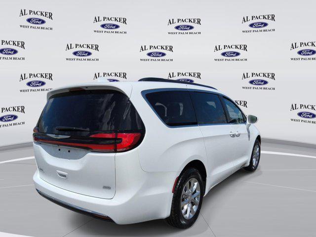 2022 Chrysler Pacifica Touring L AWD