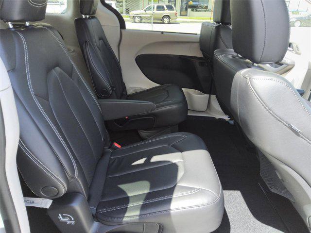 2022 Chrysler Pacifica Touring L AWD