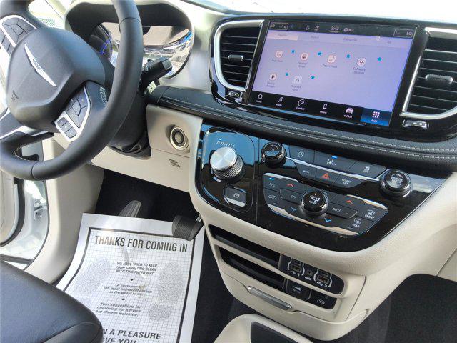 2022 Chrysler Pacifica Touring L AWD