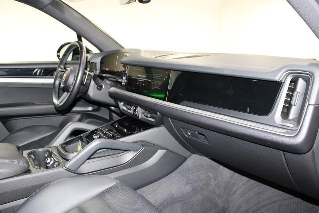 2024 Porsche Cayenne Base
