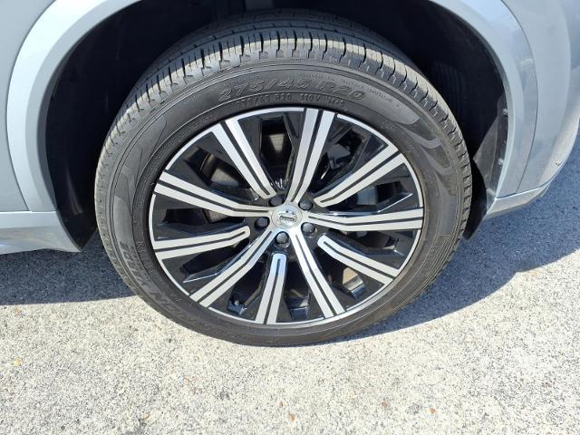 2025 Volvo XC90 B5 Core