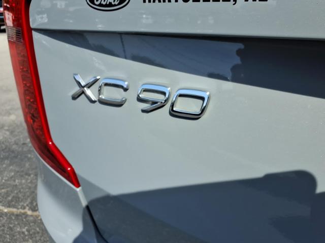 2025 Volvo XC90 B5 Core