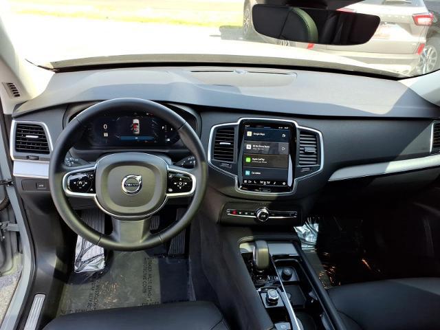 2025 Volvo XC90 B5 Core