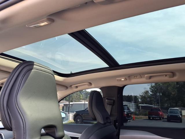 2025 Volvo XC90 B5 Core