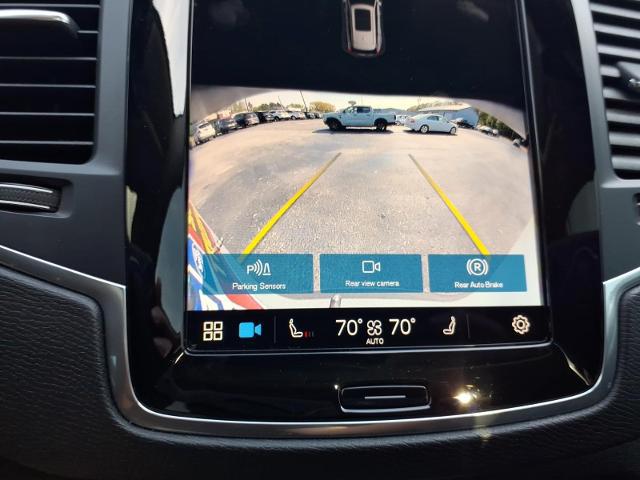 2025 Volvo XC90 B5 Core