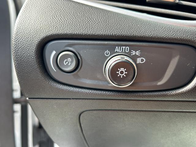 2022 Chevrolet Malibu FWD LT