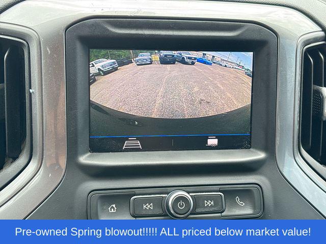 2021 Chevrolet Silverado 1500 4WD Crew Cab Short Bed Custom