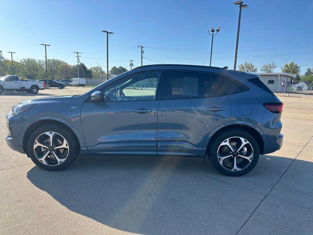 2023 Ford Escape ST-Line Elite