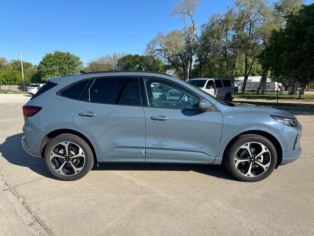 2023 Ford Escape ST-Line Elite