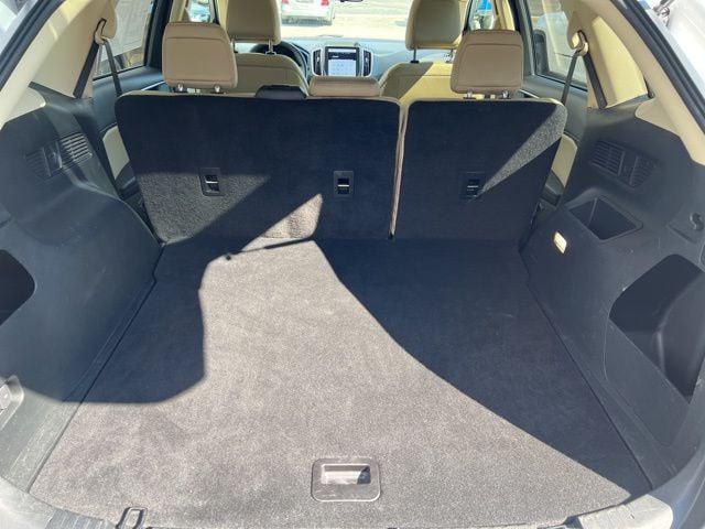 2022 Ford Edge SE