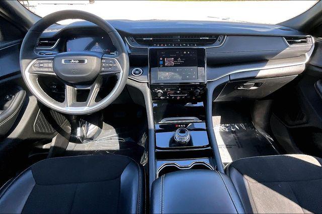 2023 Jeep Grand Cherokee L Altitude 4x4
