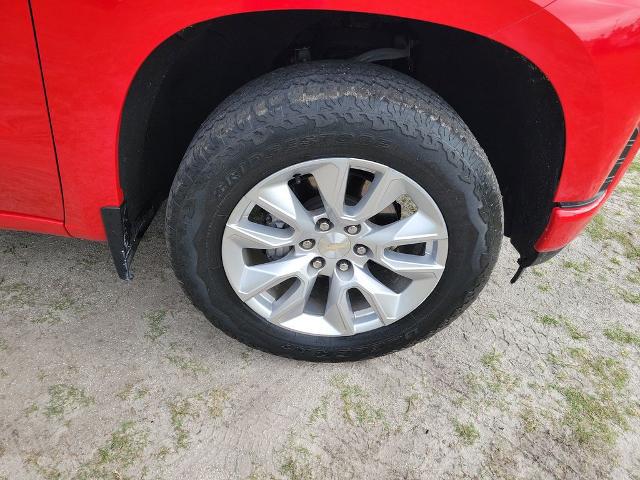2022 Chevrolet Silverado 1500 4WD Crew Cab Short Bed Custom