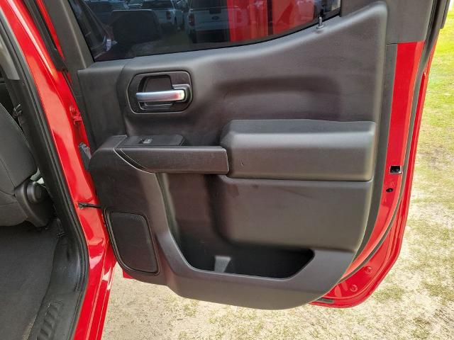 2022 Chevrolet Silverado 1500 4WD Crew Cab Short Bed Custom