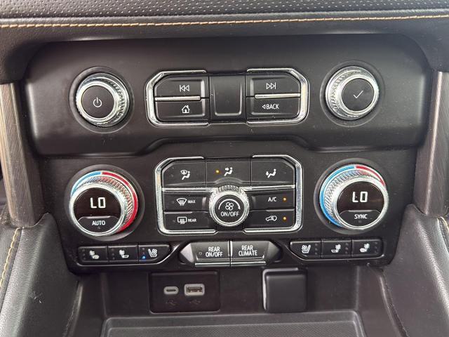 2024 GMC Yukon 4WD AT4