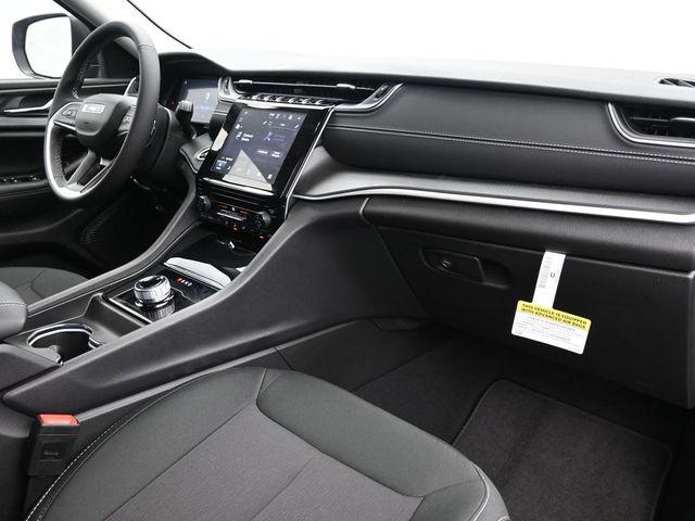 2024 Jeep Grand Cherokee Laredo X 4x4