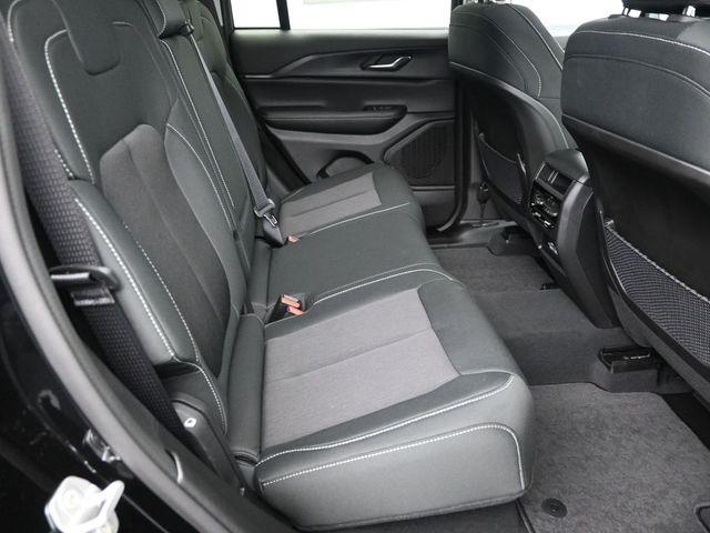 2024 Jeep Grand Cherokee Laredo X 4x4
