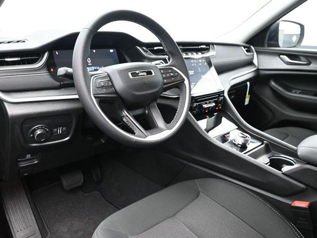 2024 Jeep Grand Cherokee Laredo X 4x4