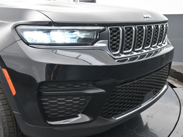 2024 Jeep Grand Cherokee Laredo X 4x4