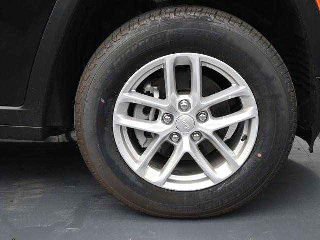 2024 Jeep Grand Cherokee Laredo X 4x4