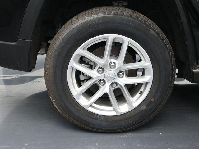 2024 Jeep Grand Cherokee Laredo X 4x4